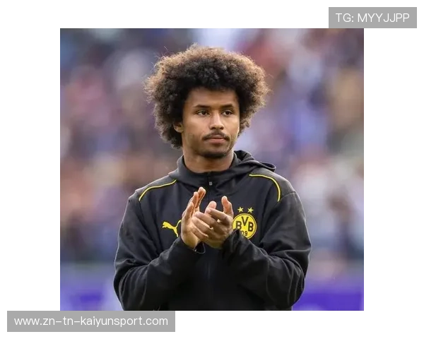 多特增加无球跑动，阿德耶米的直插跑位极具威胁